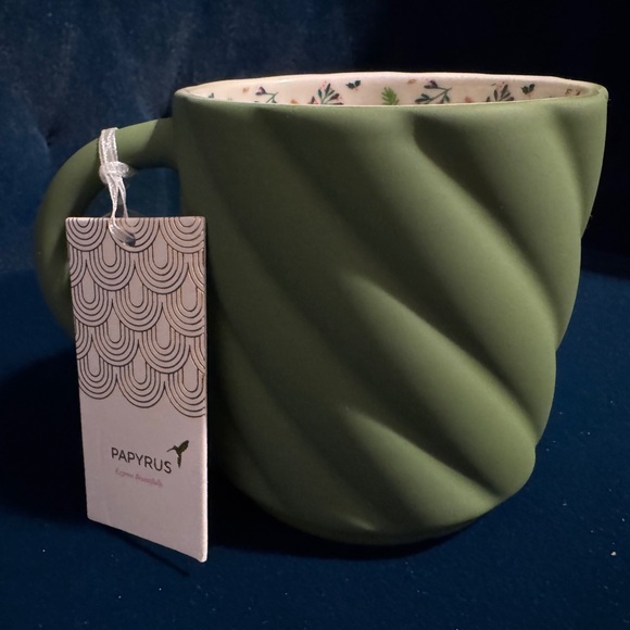 Papyrus Green Soft Touch Textured Coffee Mug with Green Floral Interior NWT - Picture 3 of 4